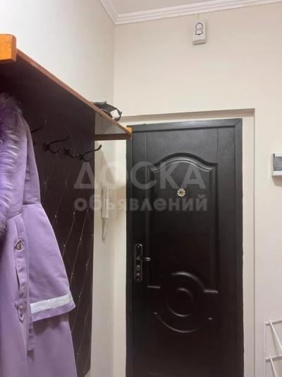 Сдаю 1-комнатную квартиру, 35кв. м., этаж - 3/9, аламединский рынок.