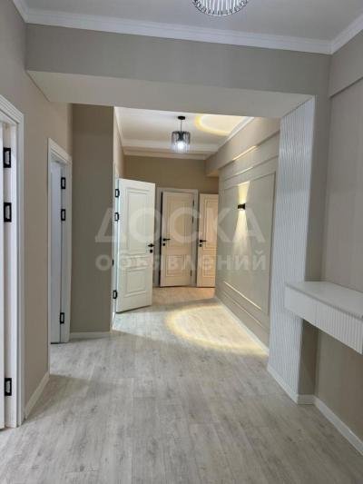 Продаю 3-комнатную квартиру, 101кв. м., этаж - 4/14, Асанбай.