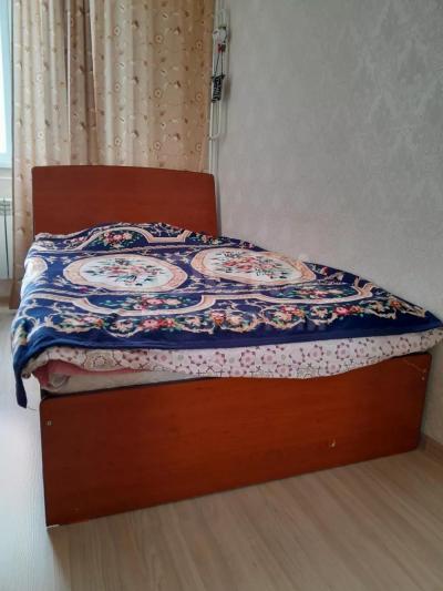 Продаю кровать полуторка 7000 сом