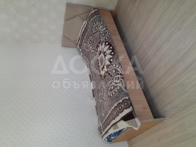 Продаю кровать односпальный с обивкой. Состояние идеальное 8000 сом