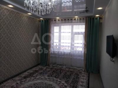 Продаю 1-комнатную квартиру, 40кв. м., этаж - 6/10, пишпек.