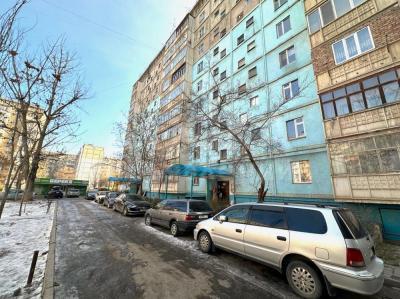 Продаю 1-комнатную квартиру, 40кв. м., этаж - 1/9, мкр. Тунгуч.