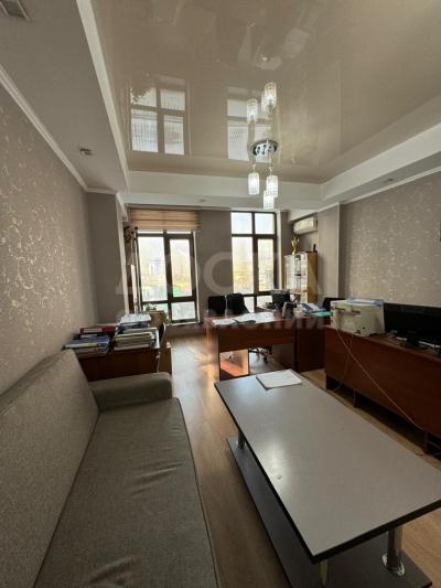Продаю офисное помещение 30кв. м., Байтик Баатыра - Горького район Вефы.