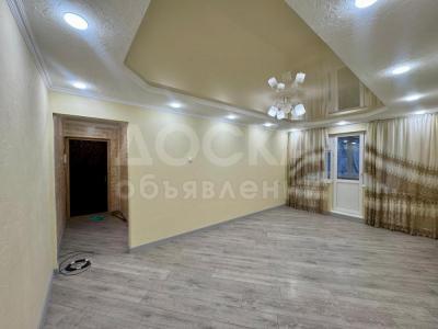 Продаю 3-комнатную квартиру, 58кв. м., этаж - 5/5, Московская/Гоголя .