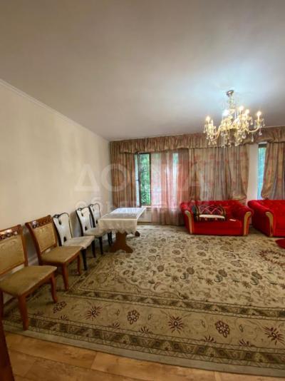 Продаю дом 5-ком. 307кв. м., этаж-2, 9,38-сот., стена кирпич, село Орто-Сай.