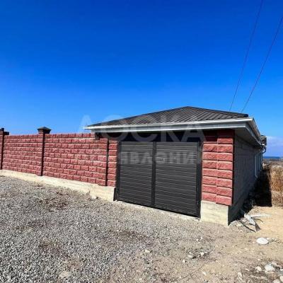 Продаю дом 5-ком. 200кв. м., этаж-1, 5-сот., стена кирпич, с. Барскоон.