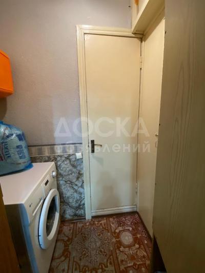 Продаю 4-комнатную квартиру, 75кв. м., этаж - 5/5, мкр Асанбай.