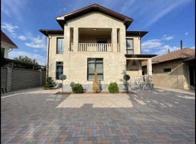 Продаю дом 5-ком. 240кв. м., этаж-2, 10-сот., стена кирпич, село Кок-Жар, 7 Апрель/Магистраль.