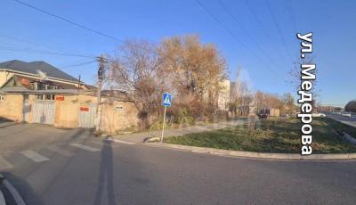 Продаю дом 4-ком. 110кв. м., этаж-1, 5-сот., стена саман, Медерова, 66.