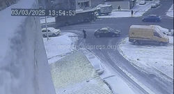 На улице Нуркамал Жетишкаевой автобус сбил девочку