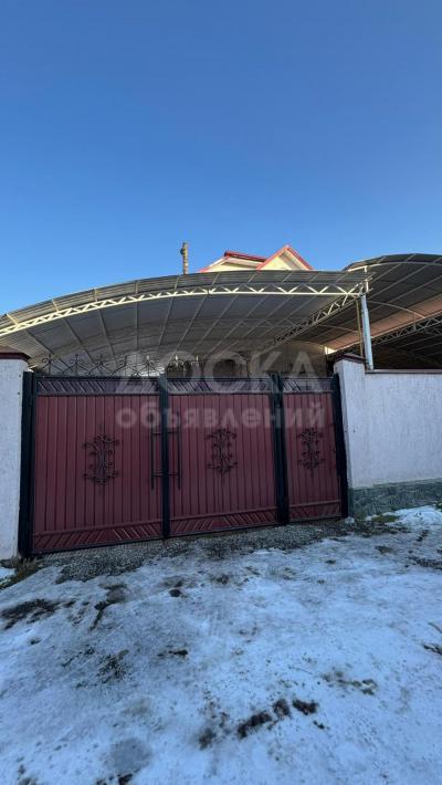 Продаю дом 6-ком. 190кв. м., этаж-2, 4,40-сот., стена кирпич, Кок-Жар Тулеева.