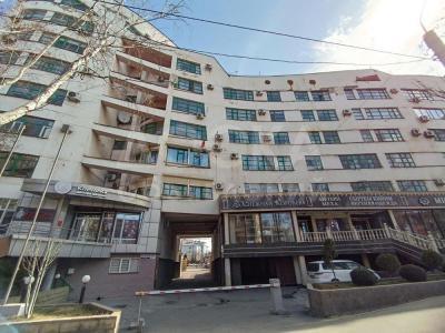 Продаю 3-комнатную квартиру, 161кв. м., этаж - 6/8, байтик баатыра\джантошева.