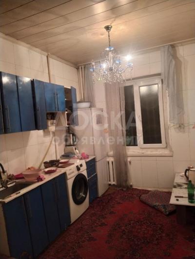 Продаю 3-комнатную квартиру, 73кв. м., этаж - 2/5, мкр. Аламедин-1.