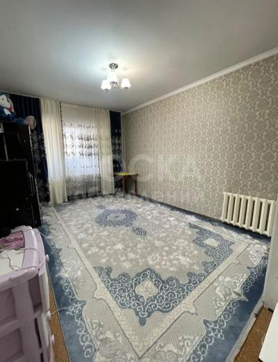 Продаю 1-комнатную квартиру, 36кв. м., этаж - 3/5, мкр. Аламедин-1.