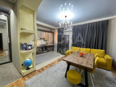 Продаю 3-комнатную квартиру, 80кв. м., этаж - 3/4, 11 мкр-н рядом с бот садом.