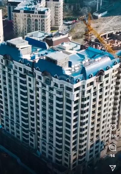 Продаю 3-комнатную квартиру, 136кв. м., этаж - 13/16, Джунусалиева 184.