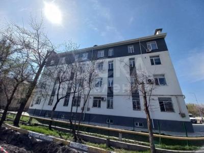 Продаю 1-комнатную квартиру, 34кв. м., этаж - 2/4, ул Нарвская.