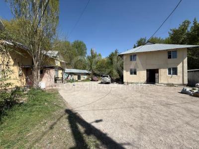 Продаю производственное помещение 215кв. м., Элебаева Дордой.