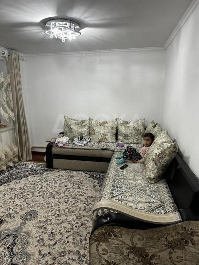 Продаю дом 6-ком. 110кв. м., этаж-2, 4-сот., стена кирпич, Ак-Орго.