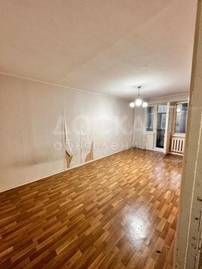 Продаю 1-комнатную квартиру, 33кв. м., этаж - 4/5, Город Бишкек.