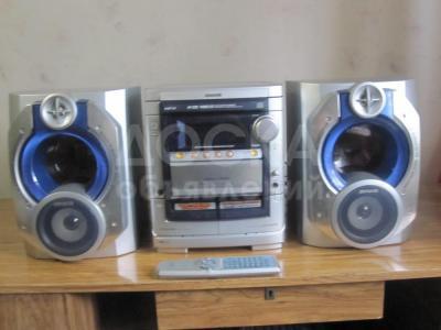 Продам  музыкальный центр в идеальном состоянии  как новый, полностью все  работает  AIWA  mod. NSX - VC 720