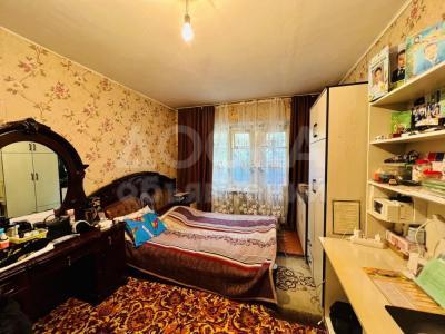 Продаю 3-комнатную квартиру, 54кв. м., этаж - 2/4, Юг-2.