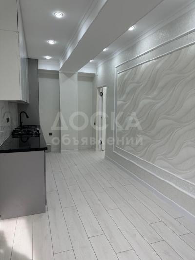 Продаю 2-комнатную квартиру, 79кв. м., этаж - 4/9, Токтогула / Карпинка.