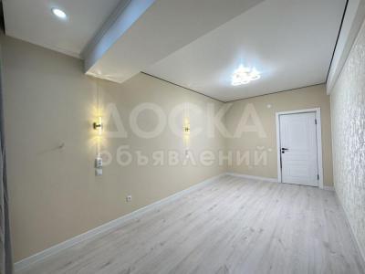 Продаю 2-комнатную квартиру, 68,2кв. м., этаж - 7/9, ахунбаева/краснофлотская.