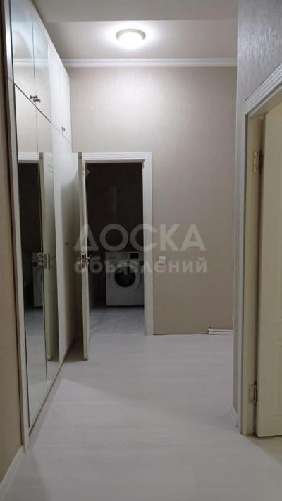 Продаю 3-комнатную квартиру, 57кв. м., этаж - 10/15, бокомбаева/турусбекова.