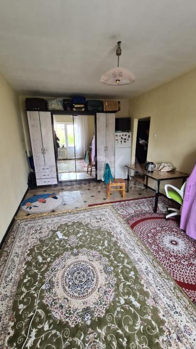 Продаю 1-комнатную квартиру, 32кв. м., этаж - 4/5, Байтик Баатыра, 3/4.