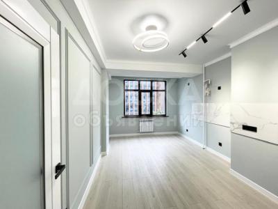 Продаю 1-комнатную квартиру, 46кв. м., этаж - 7/10, 5 мкр.