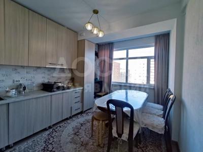 Продаю 2-комнатную квартиру, 68кв. м., этаж - 9/12, Бишкек, ул. Тыналиева.