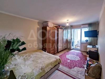 Продаю 1-комнатную квартиру, 32кв. м., этаж - 4/4, 6 мкр, 31д.