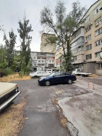 Продаю 4-комнатную квартиру, 139кв. м., этаж - 5/6, Боконбаева/Шопокова.