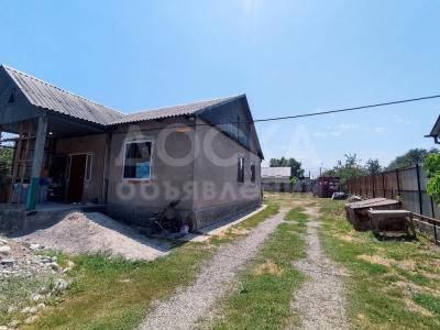 Продаю дом 4-ком. 93кв. м., этаж-1, 8-сот., стена кирпич, Хабитат.