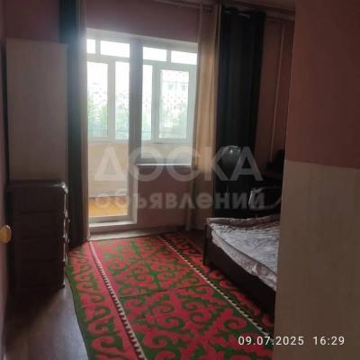 Продаю 2-комнатную квартиру, 50кв. м., этаж - 2/5, Восток 5.