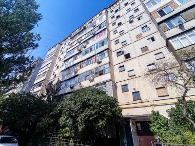 Продаю 4-комнатную квартиру, 78кв. м., этаж - 2/9, Джал-23.