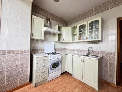 Продаю 3-комнатную квартиру, 67кв. м., этаж - 4/5, ЮГ-2.