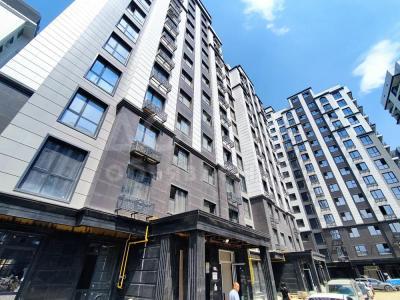 Продаю 2-комнатную квартиру, 85кв. м., этаж - 10/12, Байтик Баатыра 4б.