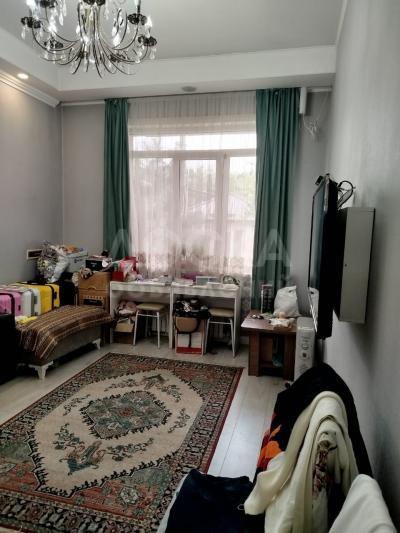 Продаю 2-комнатную квартиру, 58кв. м., этаж - 1/9, Логвиненко/Чуйкова "Памир Строй".