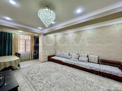 Продаю 3-комнатную квартиру, 128кв. м., этаж - 5/12, Тоголок Молдо/Коенкозова.