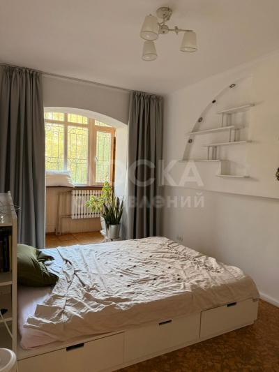 Продаю 3-комнатную квартиру, 80кв. м., этаж - 2/5, Уметалиева/Токтогула.