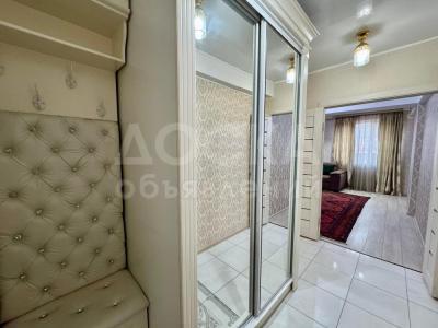 Продаю 2-комнатную квартиру, 56кв. м., этаж - 3/6, Махатмы Ганди /Баялинова .