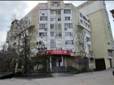 Продаю 1-комнатную квартиру, 34кв. м., этаж - 4/7, М. Элебаева.