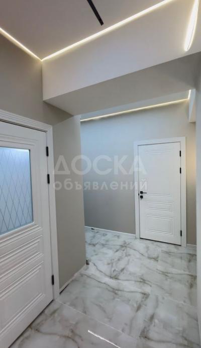 Продаю 2-комнатную квартиру, 70кв. м., этаж - 11/12, 7 апреля.