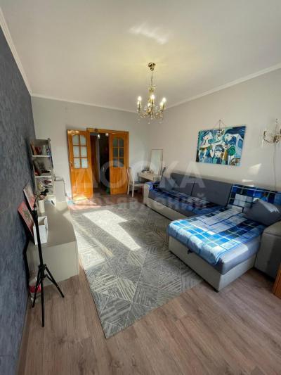 Продаю 3-комнатную квартиру, 75кв. м., этаж - 4/16, асанбай.