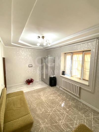 Продаю 1-комнатную квартиру, 32,3кв. м., этаж - 1/2, Боконбаев/Гоголя.