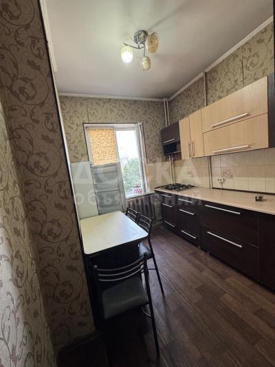 Продаю 3-комнатную квартиру, 65кв. м., этаж - 4/5, Восток-5, цена 94000$.
