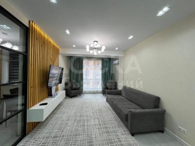 Продаю 4-комнатную квартиру, 110кв. м., этаж - 9/12, Ажыбек Баатыра 7.