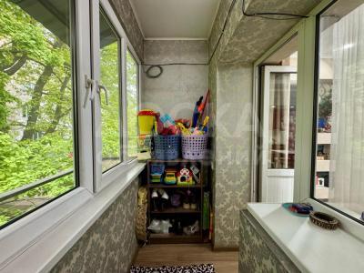 Продаю 3-комнатную квартиру, 49кв. м., этаж - 2/2, Газ городок .